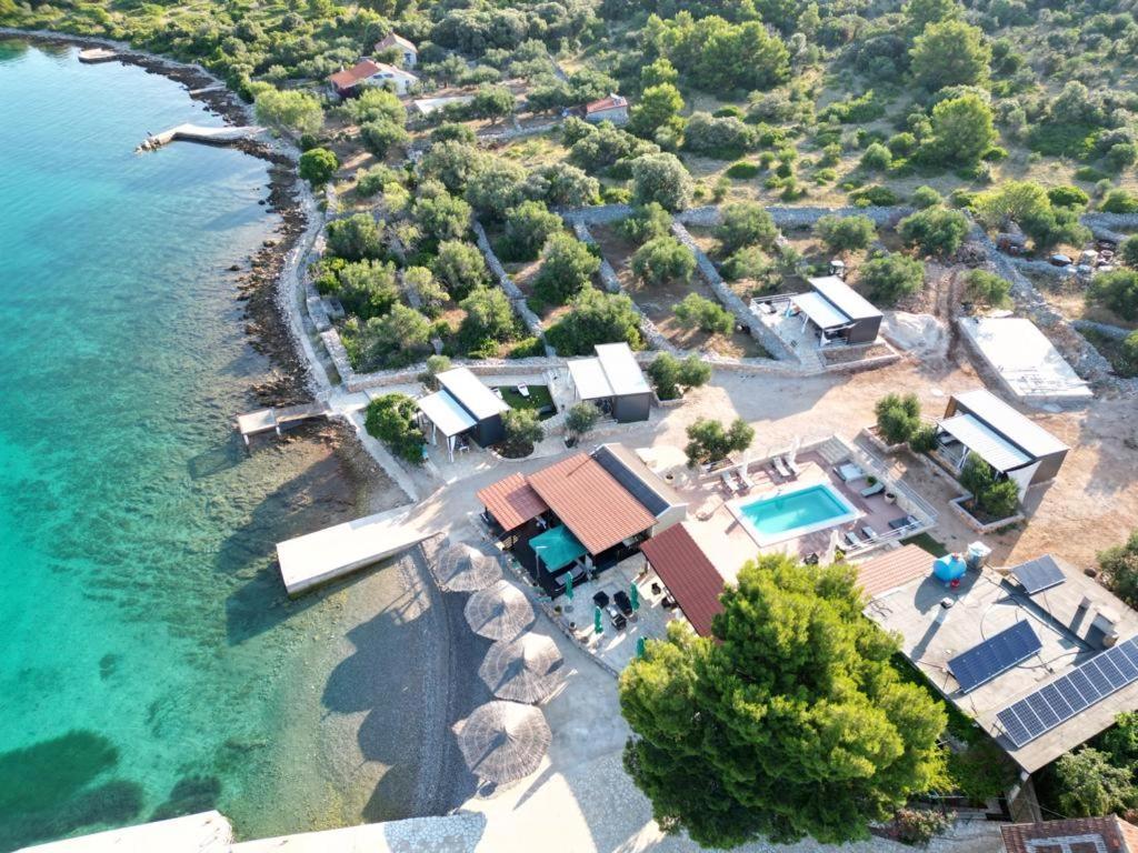 Beach House Danica - Resort & Tavern Bain, Free Transport, Pool, Island Of Zut - Kornati Pristanisce Екстериор снимка